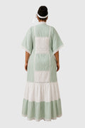 Robe longue vert sauge à rayures et dentelle - Aby Shop